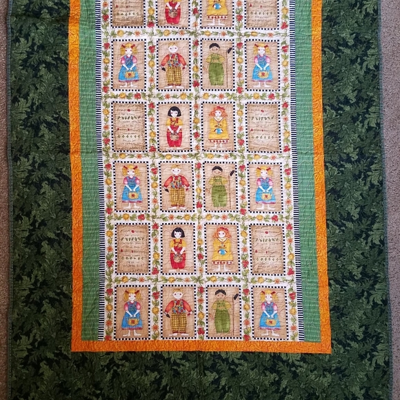 Vintage Handmade Gardener Pattern Quilt